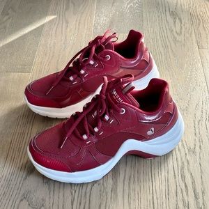 Sketchers Memory Foam Sneakers Size 7.5